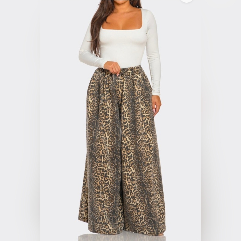 NEW!!! Leopard Print Wide-Leg Pants With Pockets, NWT - Picture 6 of 7